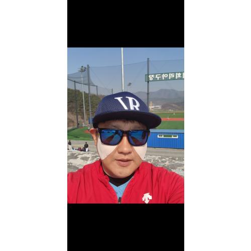 김현일